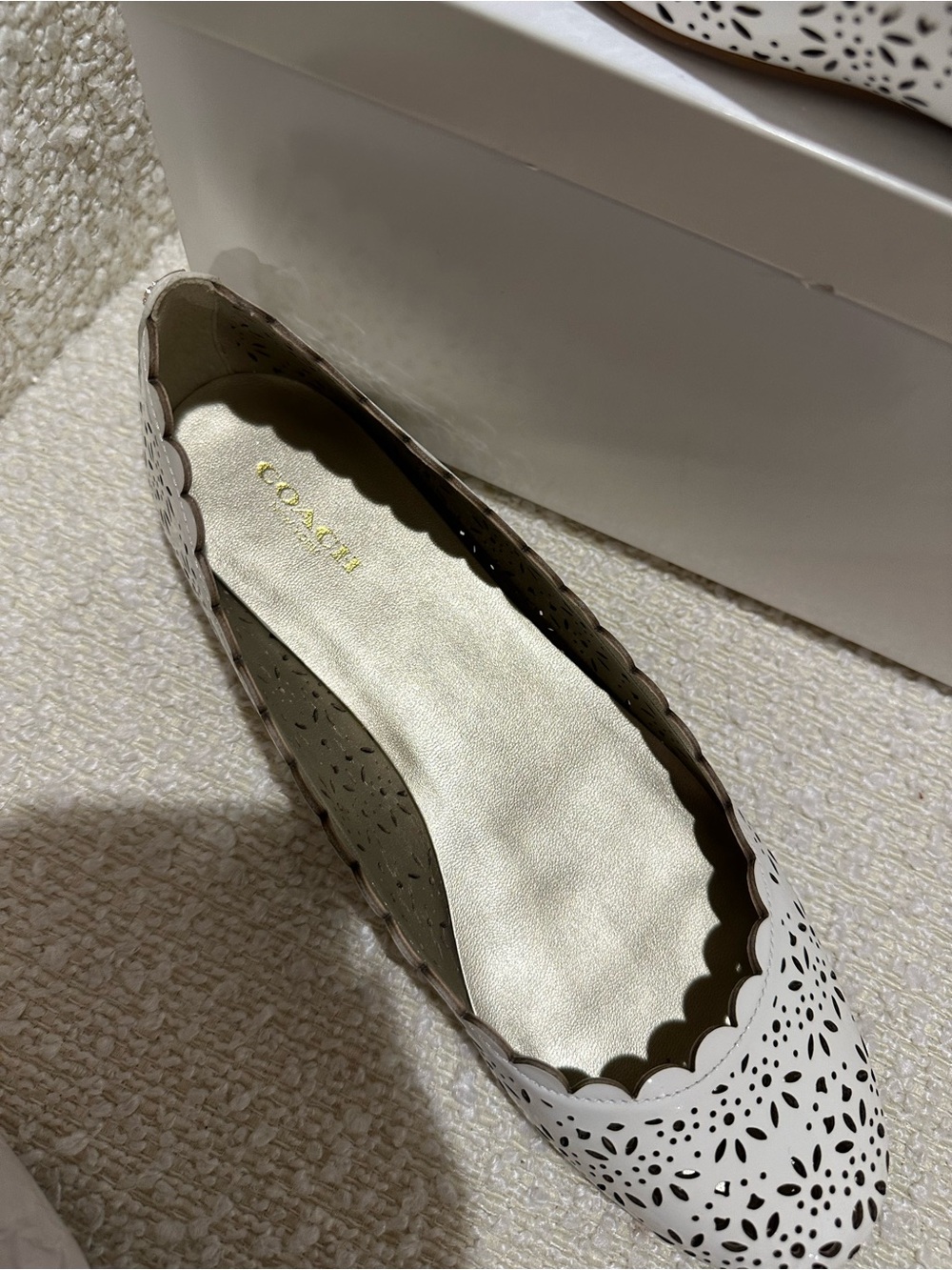 Coach White Laser-Cut Scalloped Ballet Flats - Picture 3 of 6